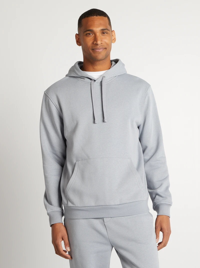 man- grey plain hooded sweatshirt